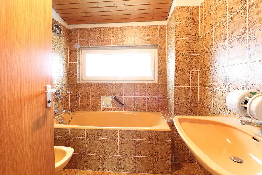 Dieses Bild zeigt Wannen Bad im Obergeschoss